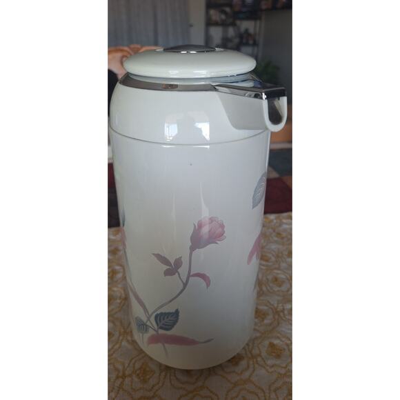 Mikasa Continental- Silk Flowers- 1 Liter Thermos- Near Mint! Carafe/Server - Picture 2 of 7